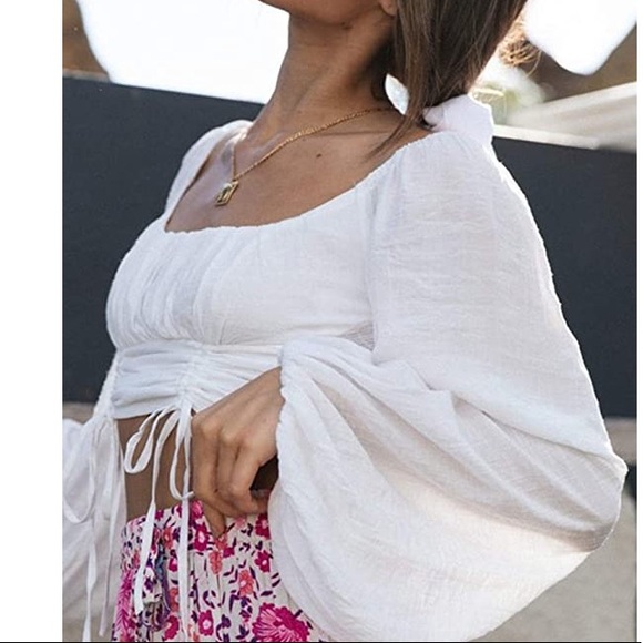 - Gorgeous White Smock Cinched Top - Picture 3 of 4